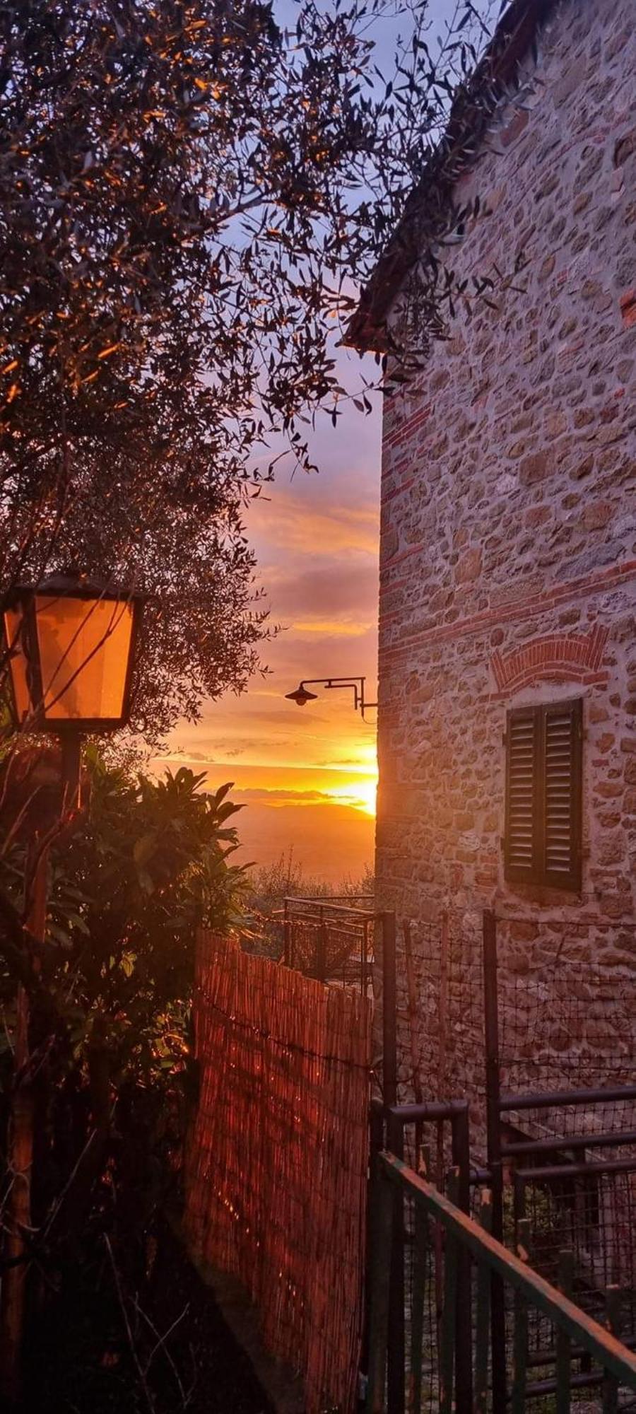 La Grotta San Michele Hotel Montevettolini Exterior photo